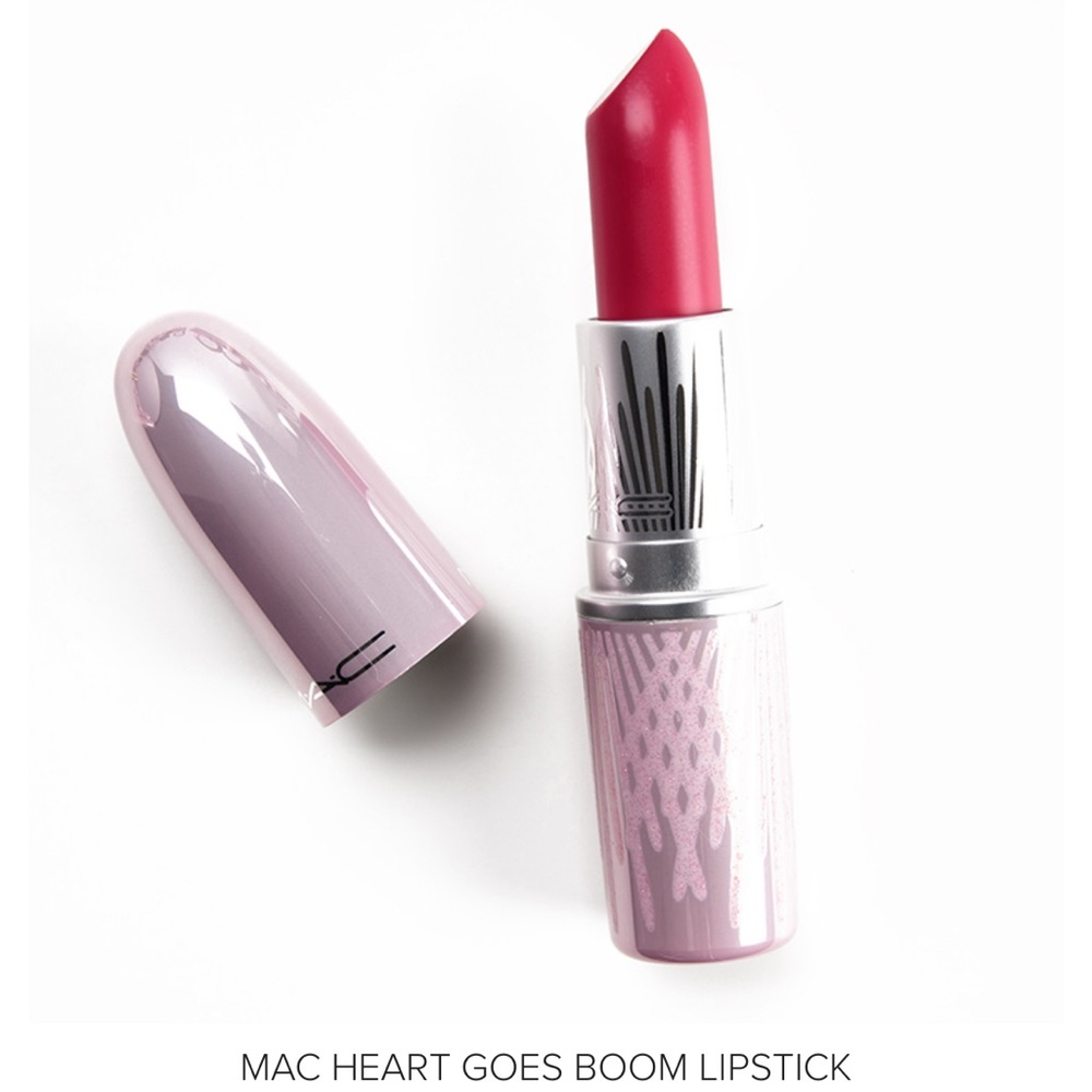 MAC Cosmetics Heart Goes Boom Lipstick - Vibrant Pink